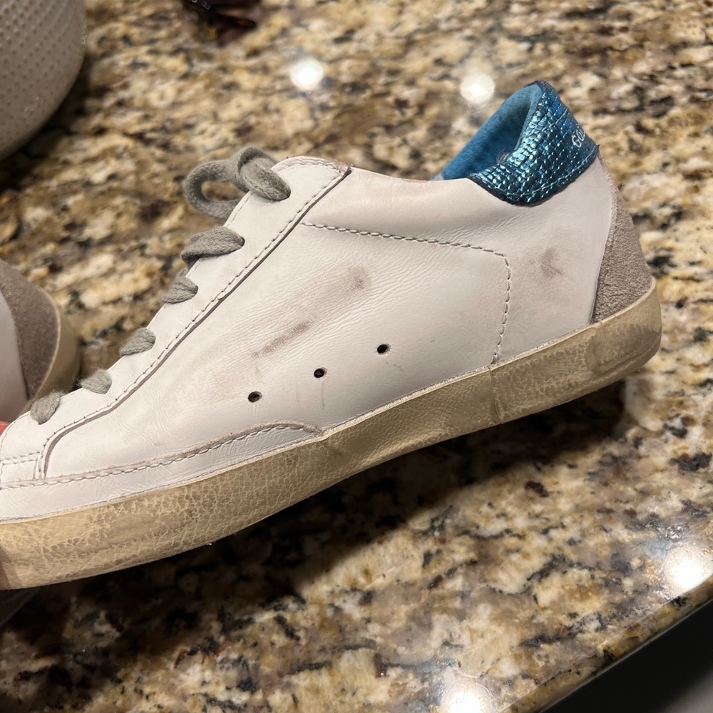Golden Goose Sneakers! Size 35 (5)